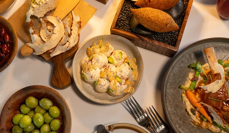 middle-east-holidays-abu-dhabi-rixos-premium-saadiyat-island-hotel-orient-restaurant-food